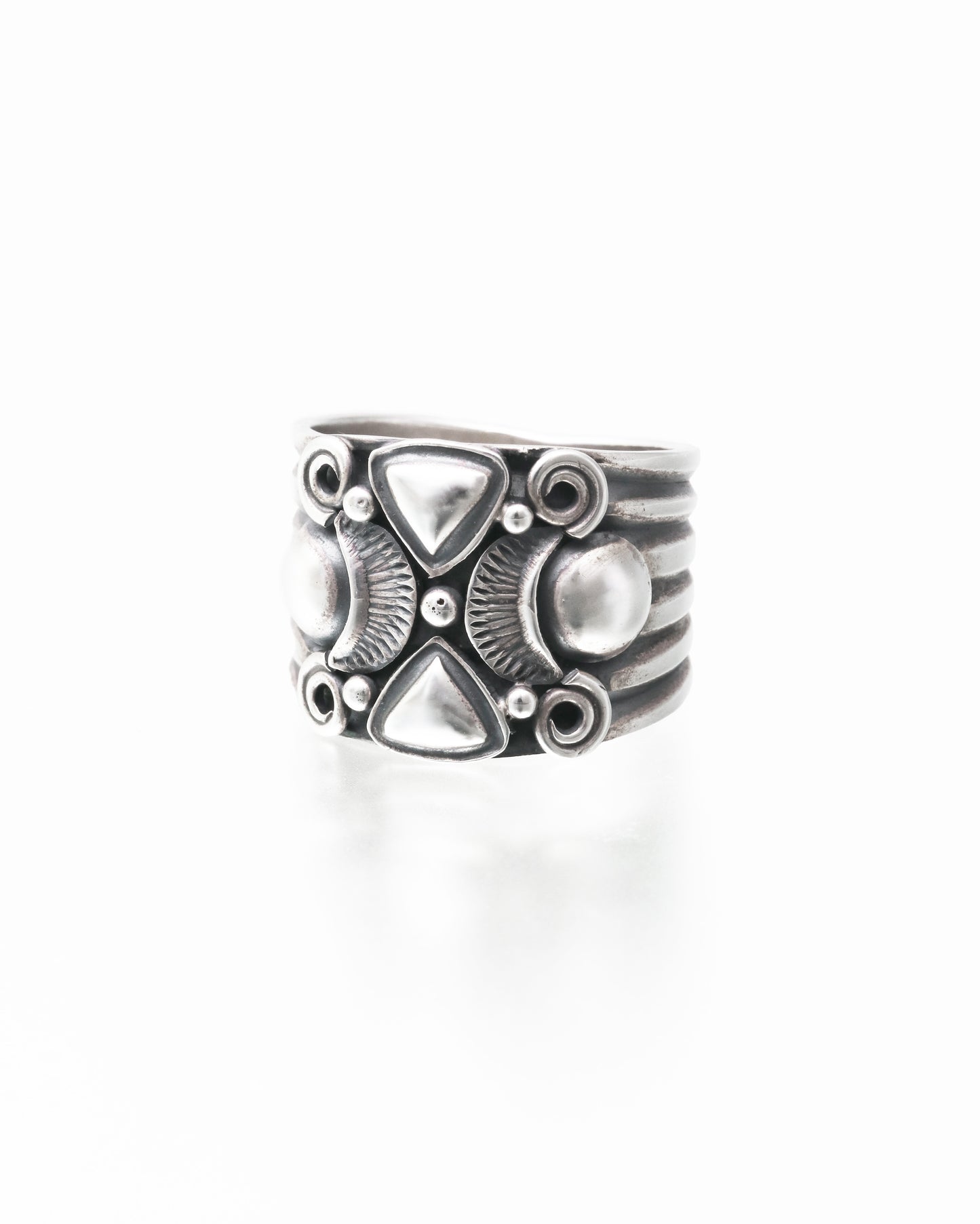 Derrick Gordon Ring