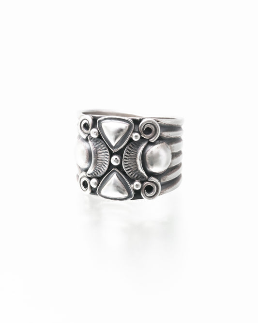 Derrick Gordon Ring