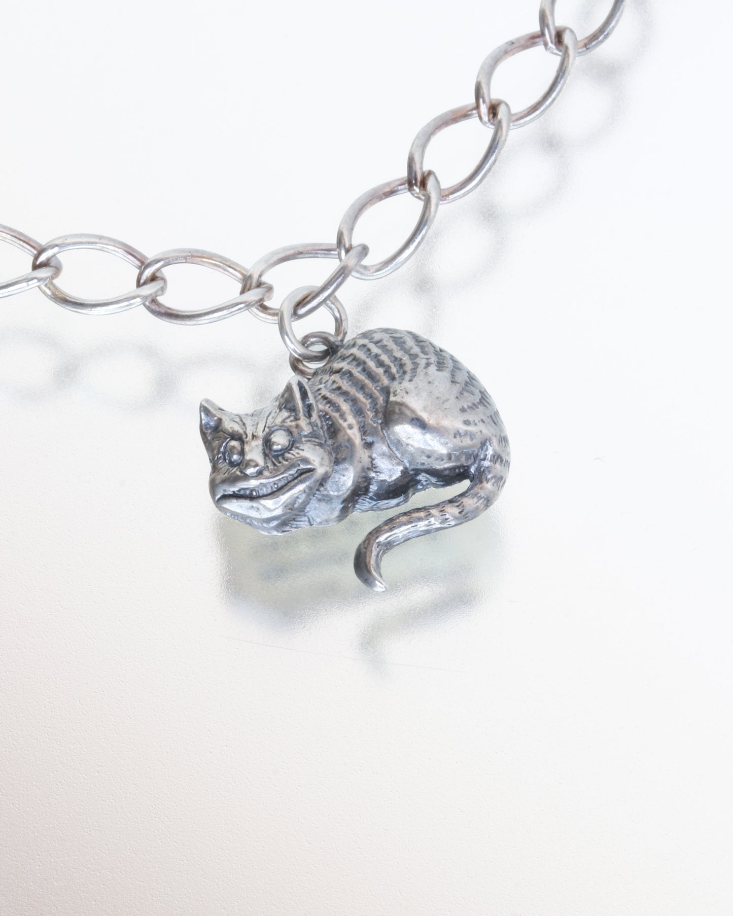 Alice's Adventures in Wonderland 925 Bracelet